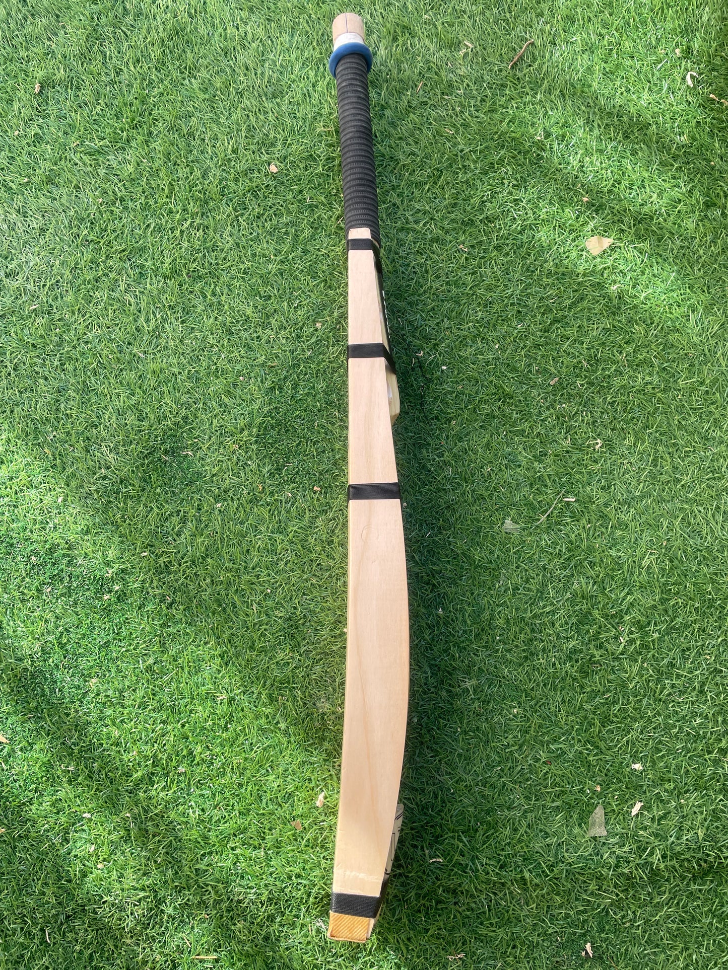 Kartoos Diamond cut Gold  Edition - Flat Blade Hard Tennis Bat
