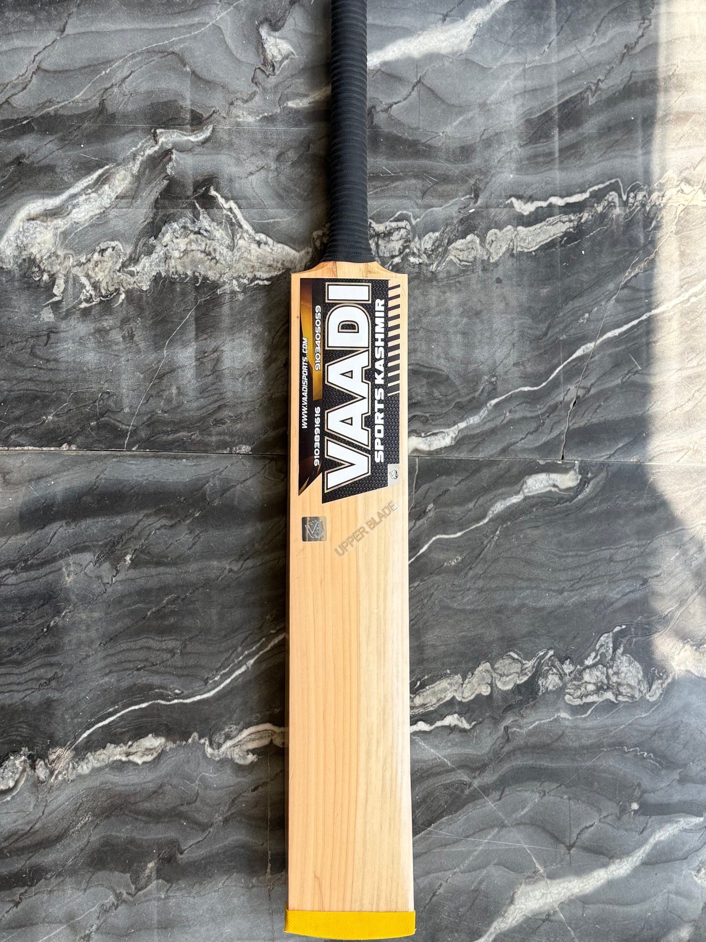 KARTOOS  Upper Blade - Diamond Cut Gold Edition - Hard Tennis Bat