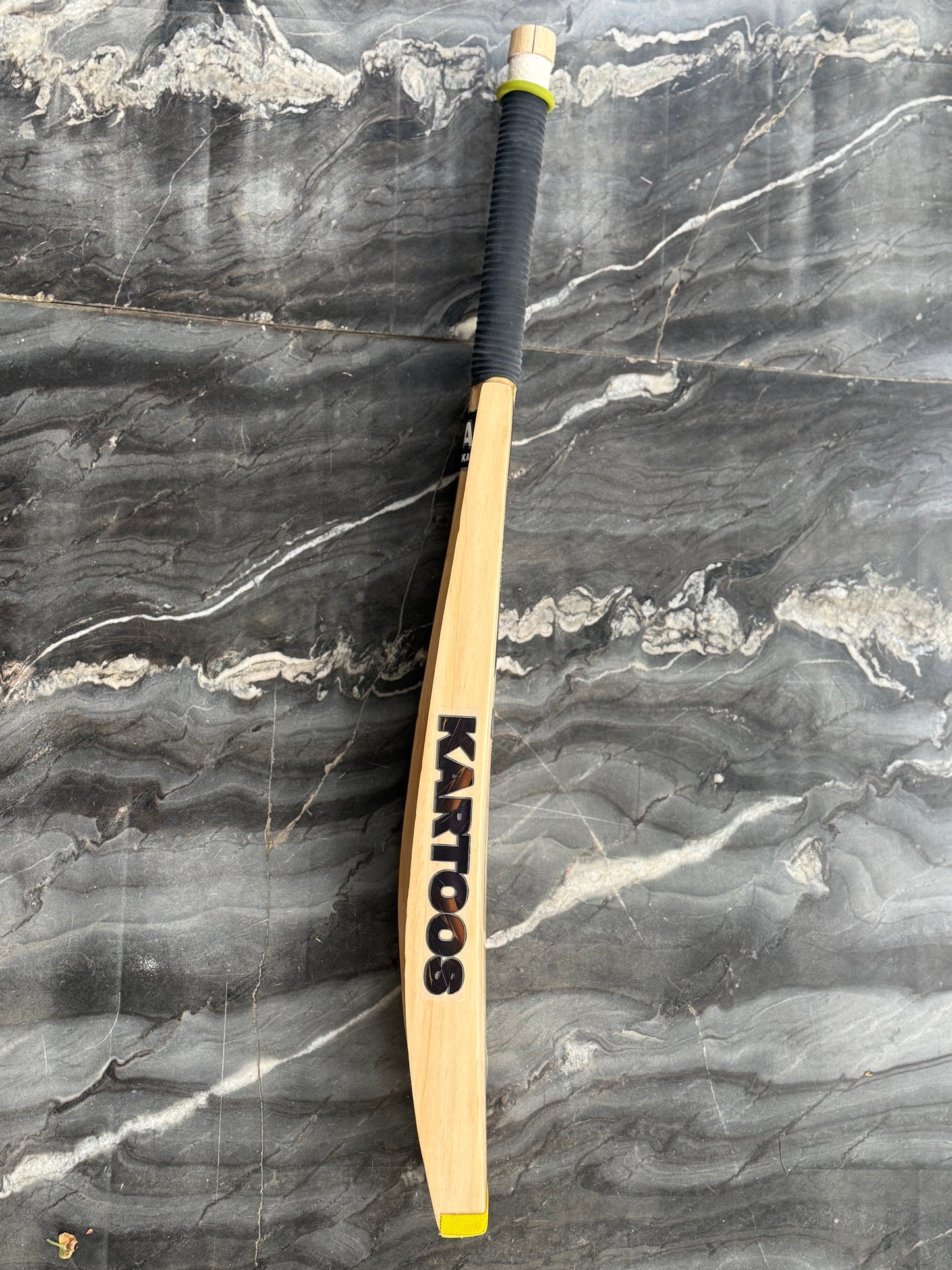 KARTOOS Upper Blade - 4 Scoop Gold Edition - Hard Tennis Bat