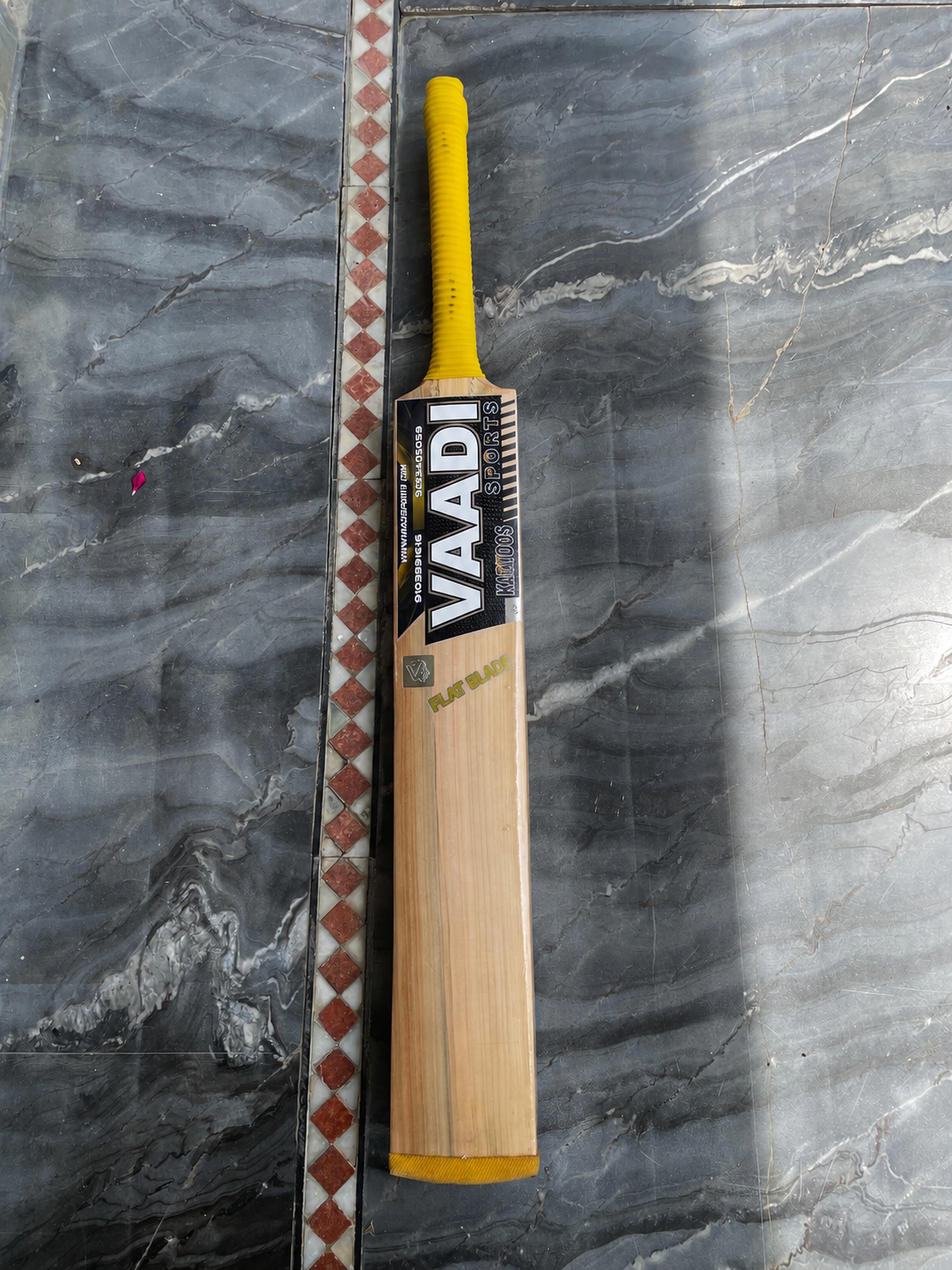 Kartoos Barrel cut Gold  Edition - Flat Blade - Hard Tennis Bat