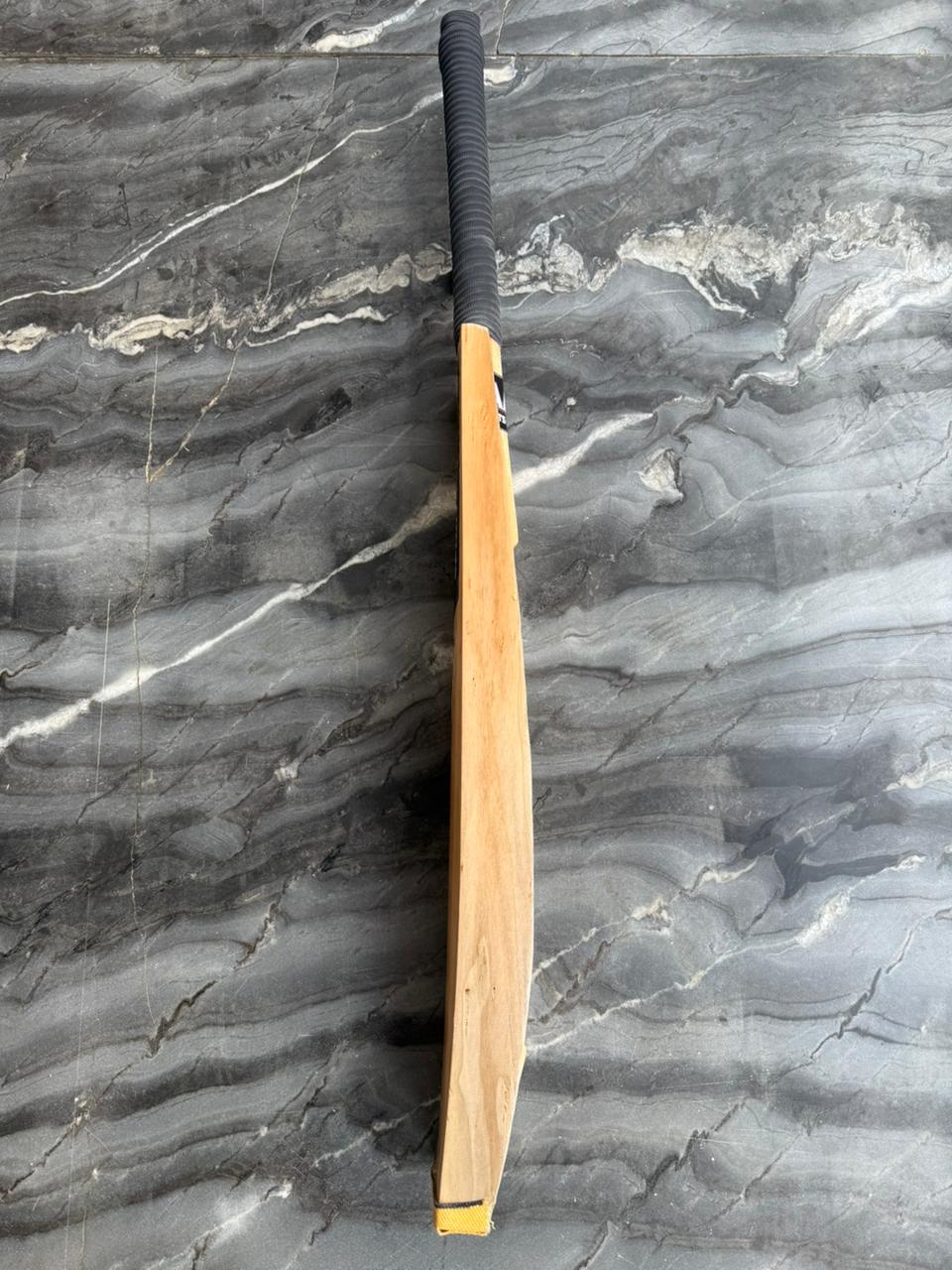 WEAPON- MAX EDGE SINGLE SCOOP - HARD TENNIS BAT